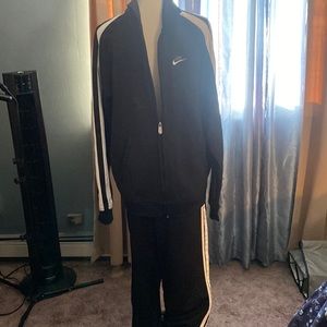 nike jogging pant and jacket